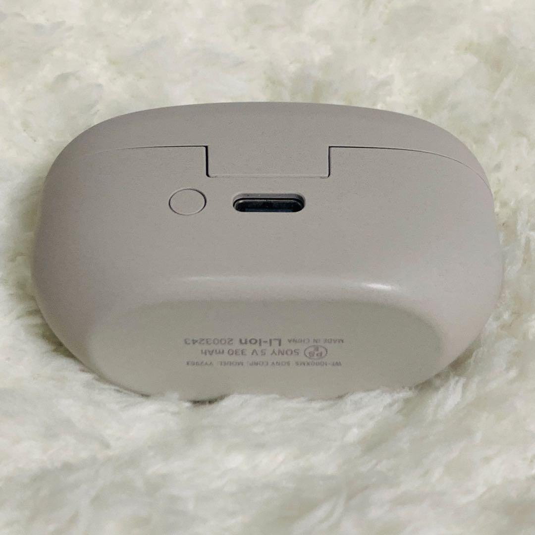 美品　SONY WF-1000XM5 プラチナシルバー　充電ケースのみ