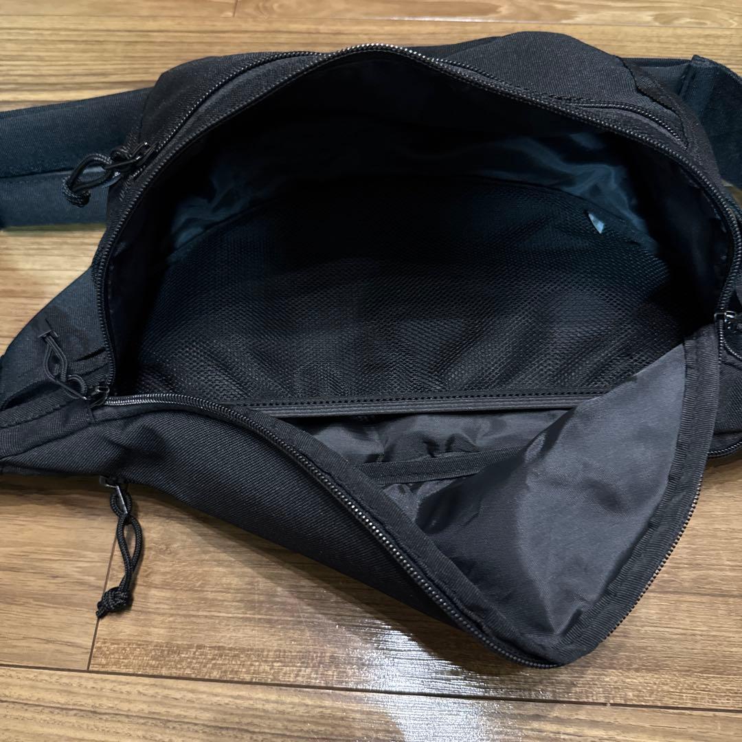 Hug育バッグ　ブラック　2025年リニューアル版　ヒップシート