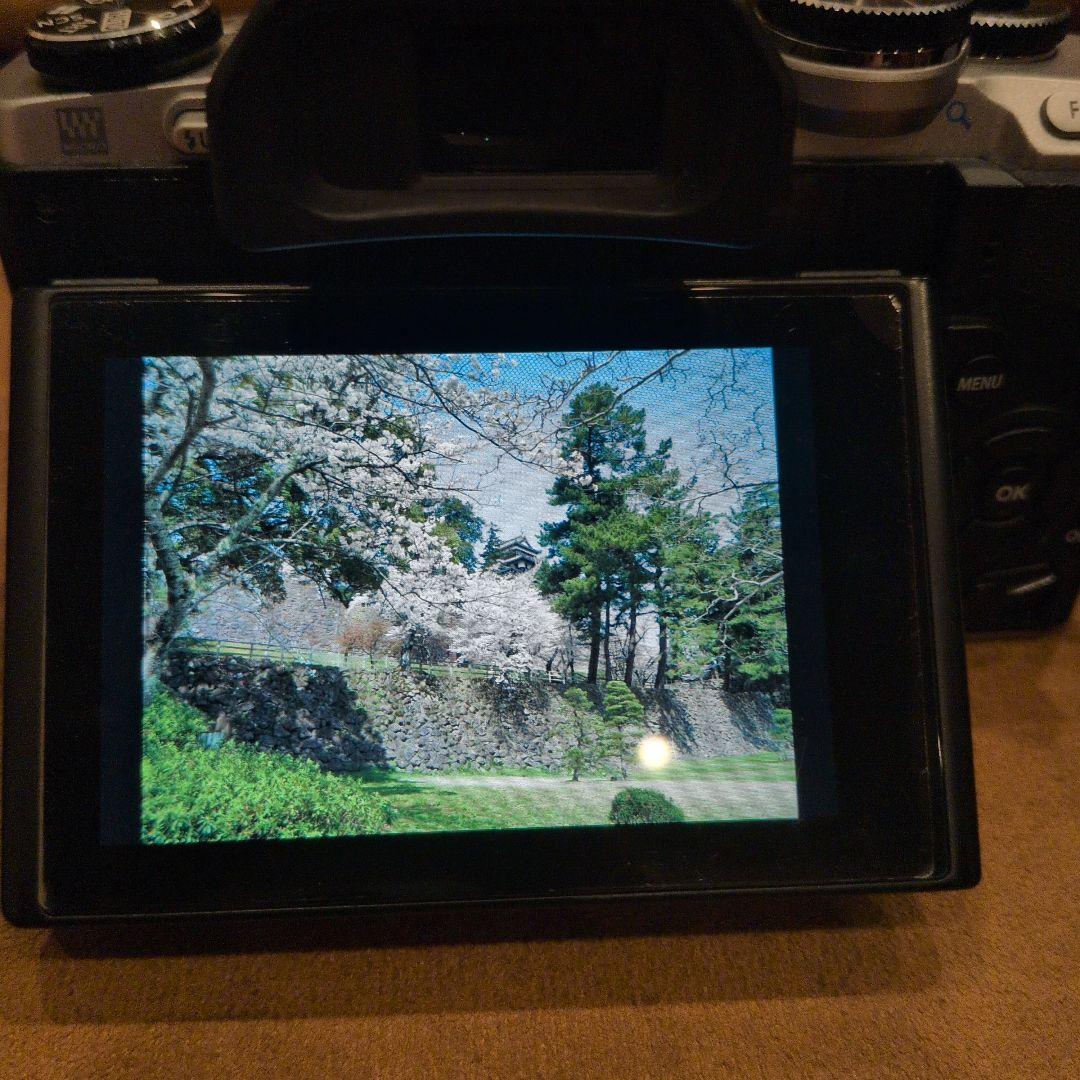 OLYMPUS OM-D E-M10 ミラーレス一眼セット