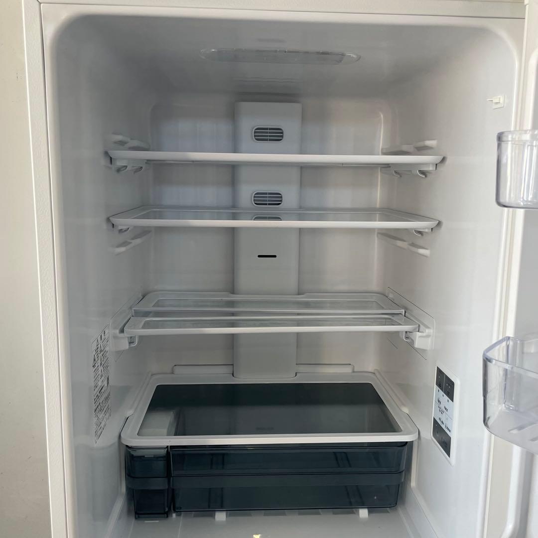 シャープ SHARP ノンフロン冷凍冷蔵庫 SJ-PW37K-W 2024年製