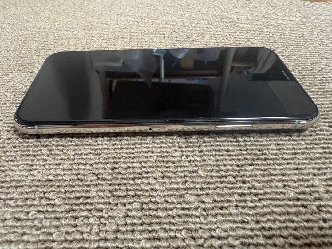 Apple iPhone XS シルバー 256GB 本体