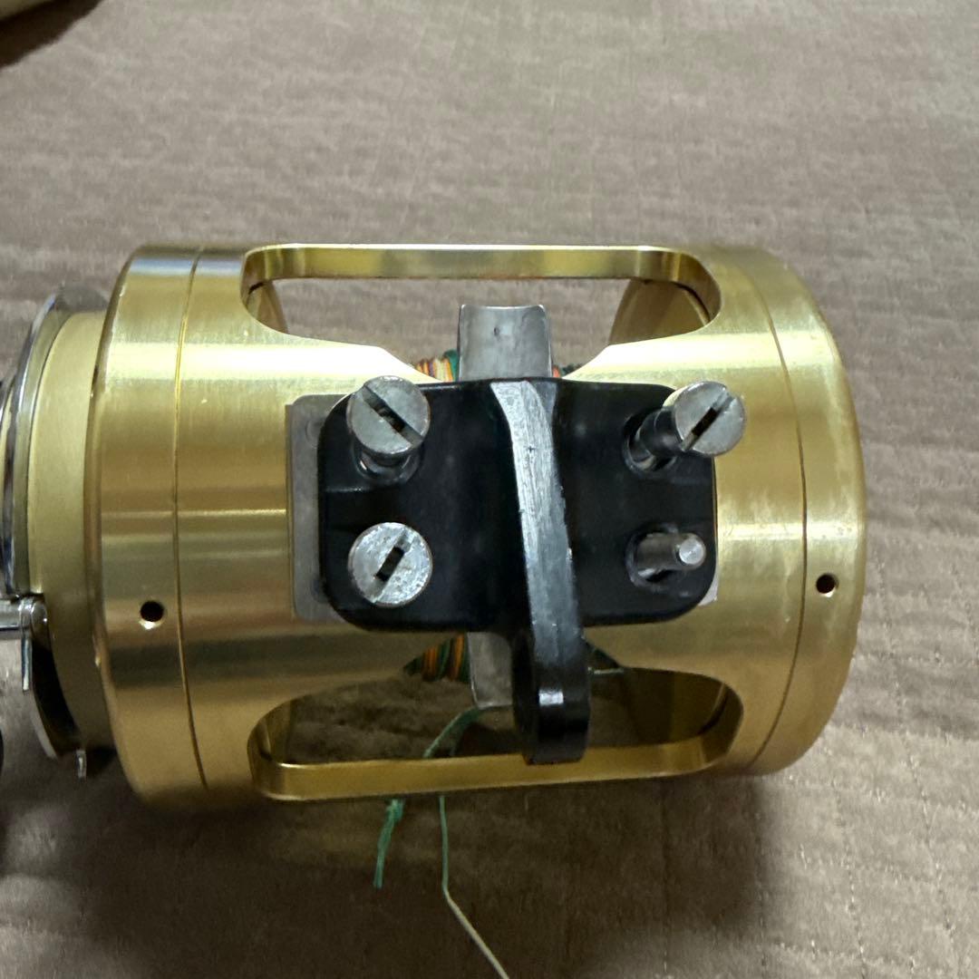 リール Shimano Tiagra 80W