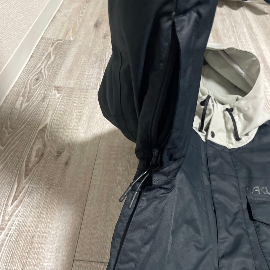 OAKLEY スノーボードジャケット 黒/グレー
