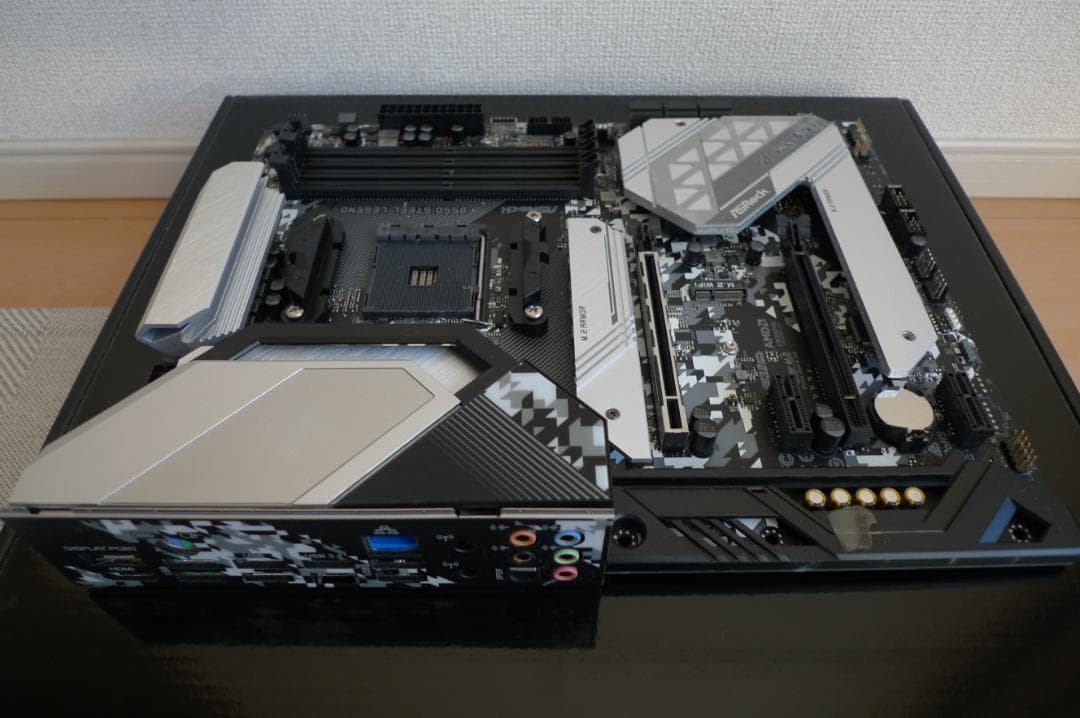 ASRock　B550 STEEL LEGEND マザーボード