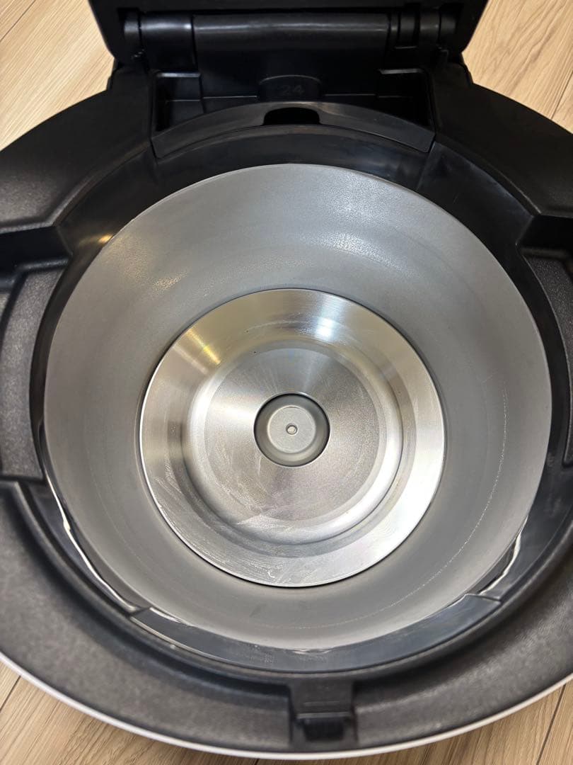 ホットクック 2.4L KN-HW24F-W 白 ホワイト SHARP