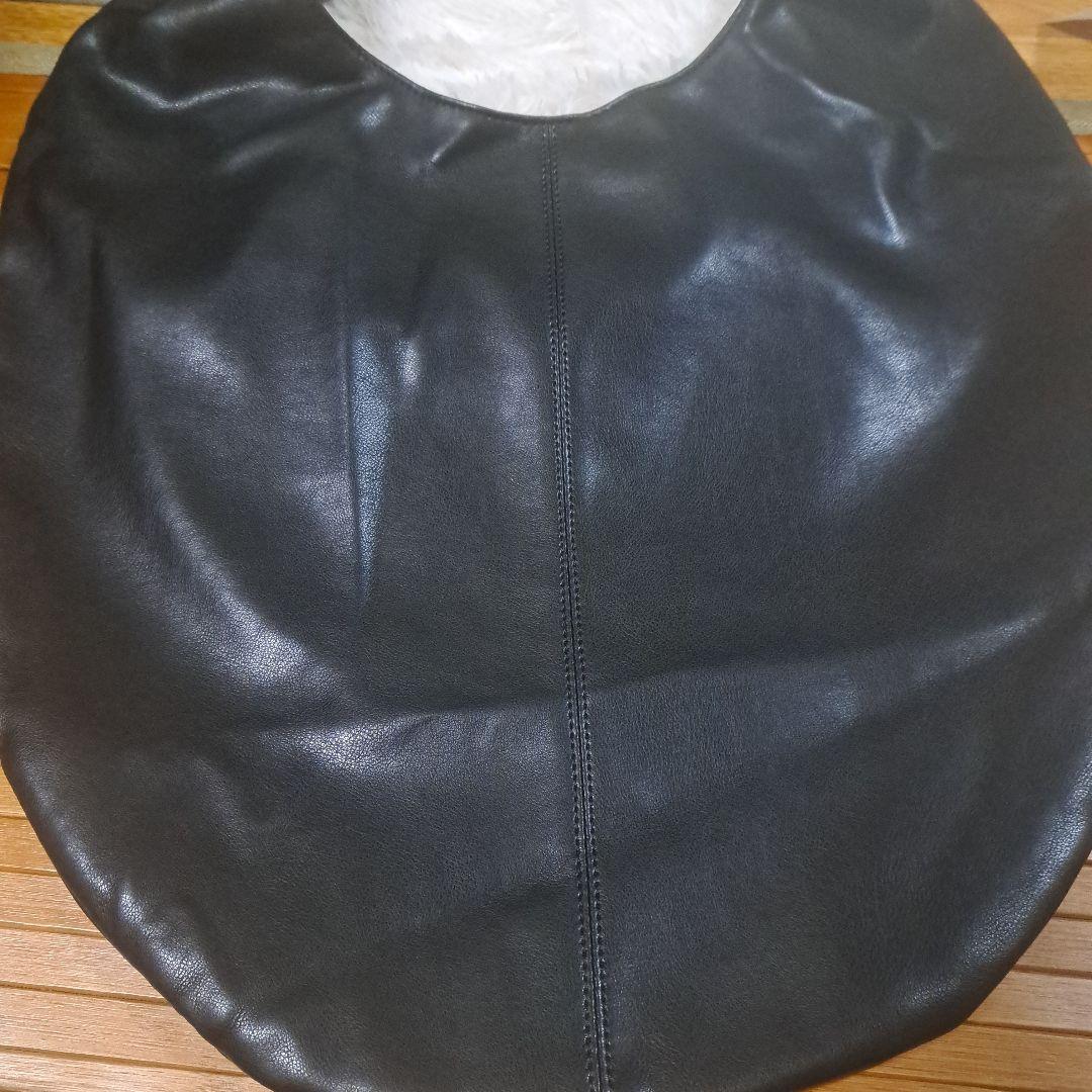 新品未使用LE VERNIS Sculpture bag M ブラック