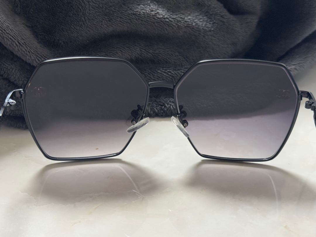 【お値下げ中】CHANEL ブラック グラデーション サングラス