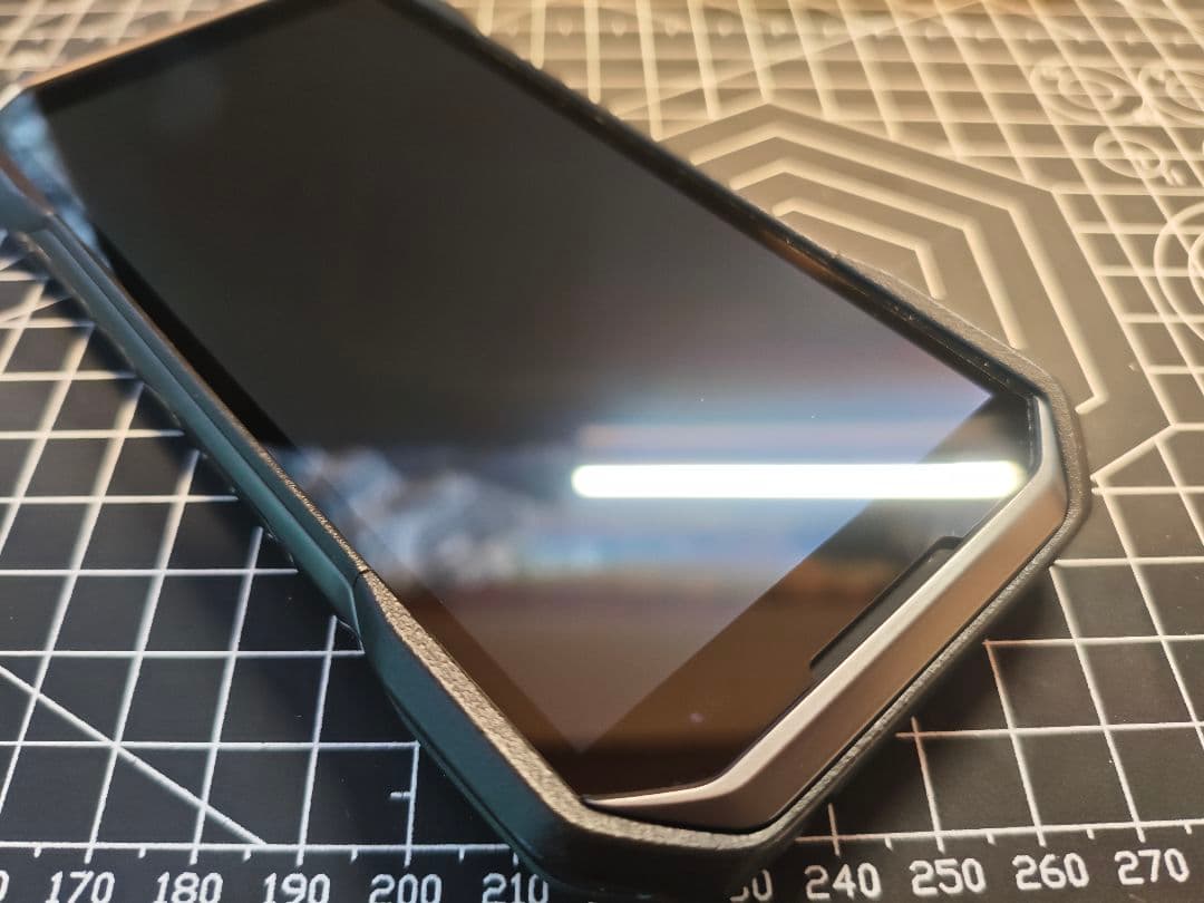 【割安】TORQUE G06 AU SIMフリー ブラック【電池新品】