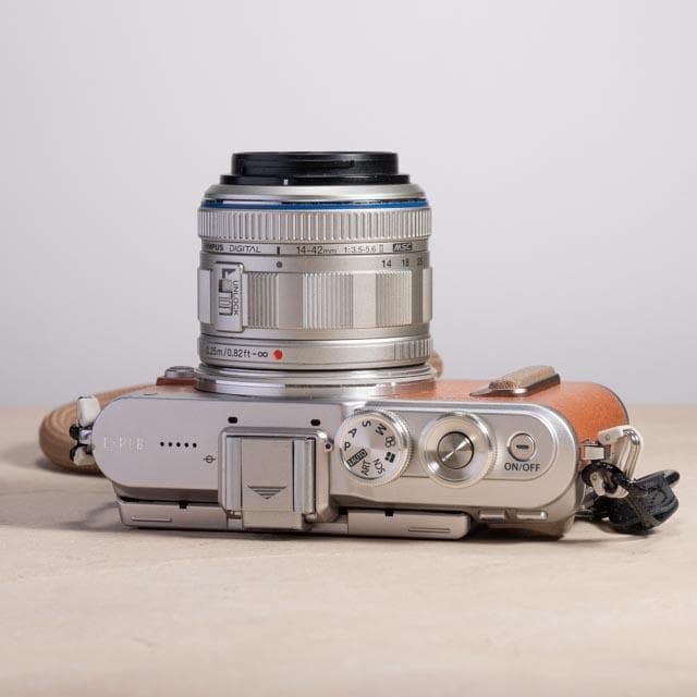 OLYMPUS PEN E-PL8 レンズキット スマホ転送OK