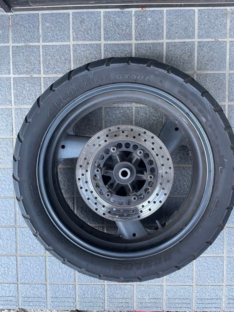 xjr400 4hm リアタイヤ　ゴールドスプロケット　ディスク付き