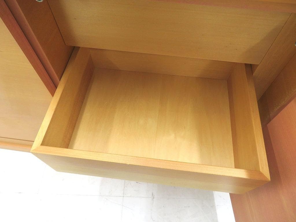 美品　天童木工　サクラ材　サイドボード　収納　キャビネット　チェスト　モダン