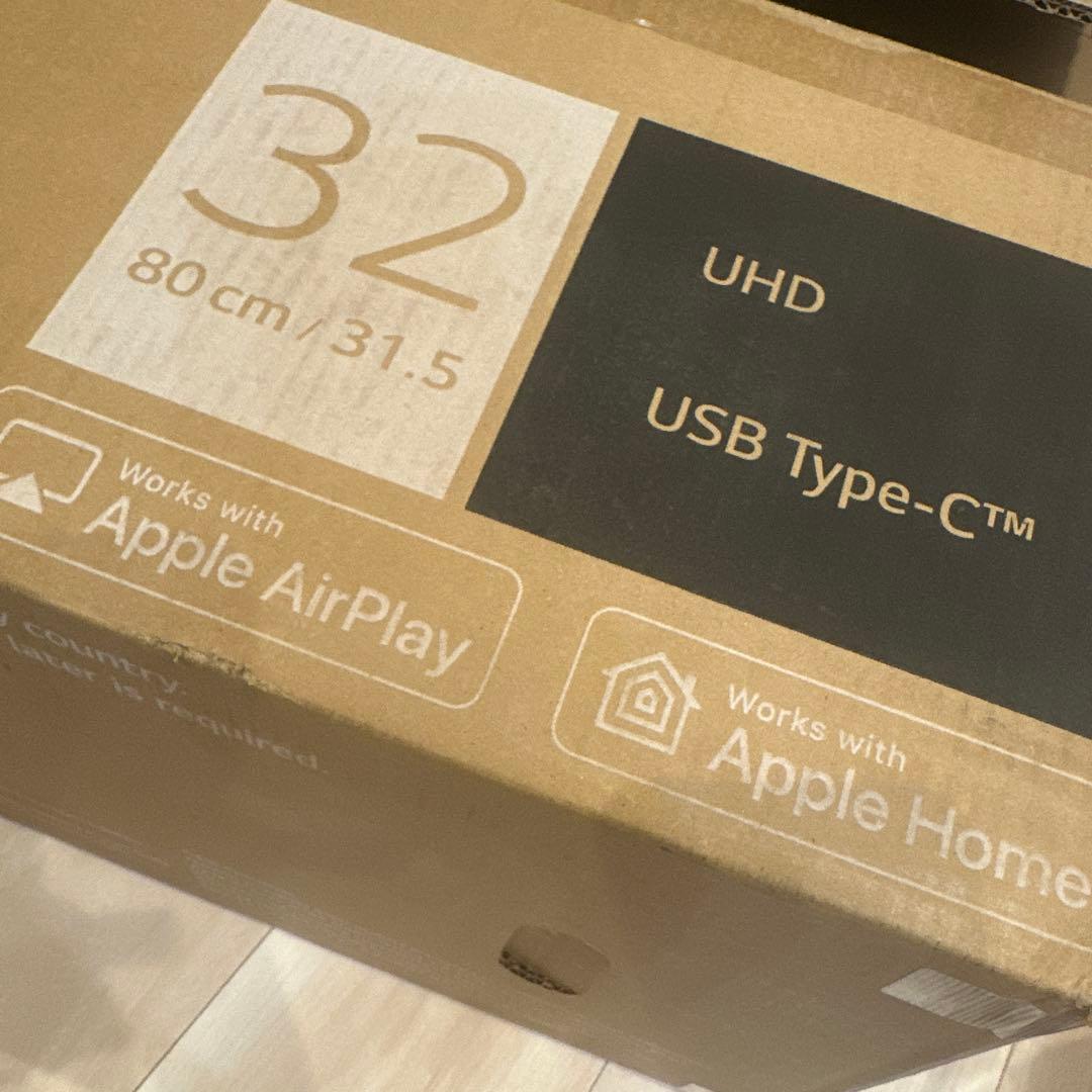 新品★32SQ780S-W LG スマートモニター　31.5インチ PCモニター