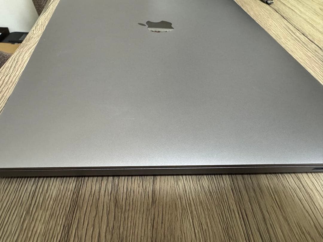 MacBook Pro 2019 16インチ i7/16GB/512GB