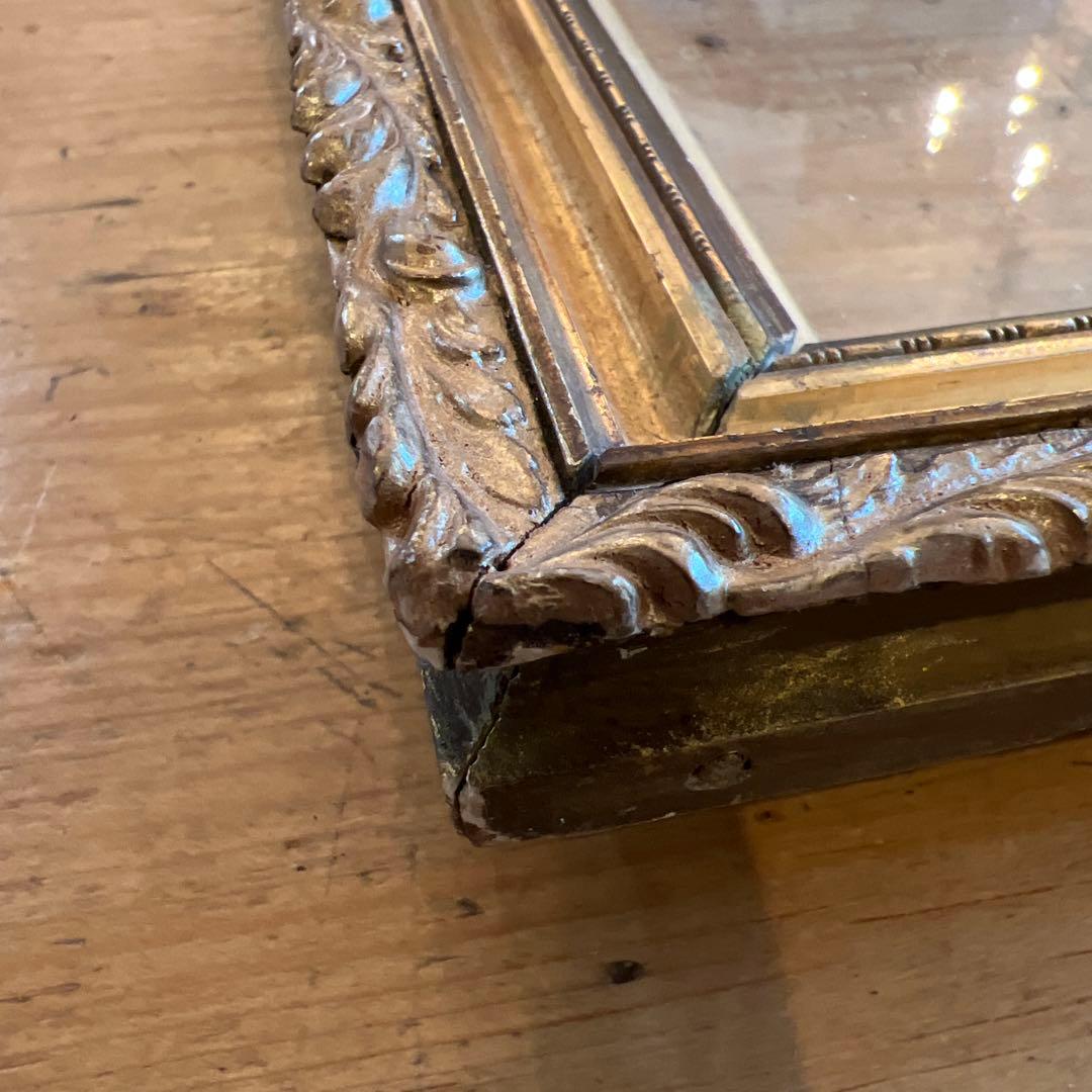 英国アンティーク装飾的金色フレーム（ガラス付き）