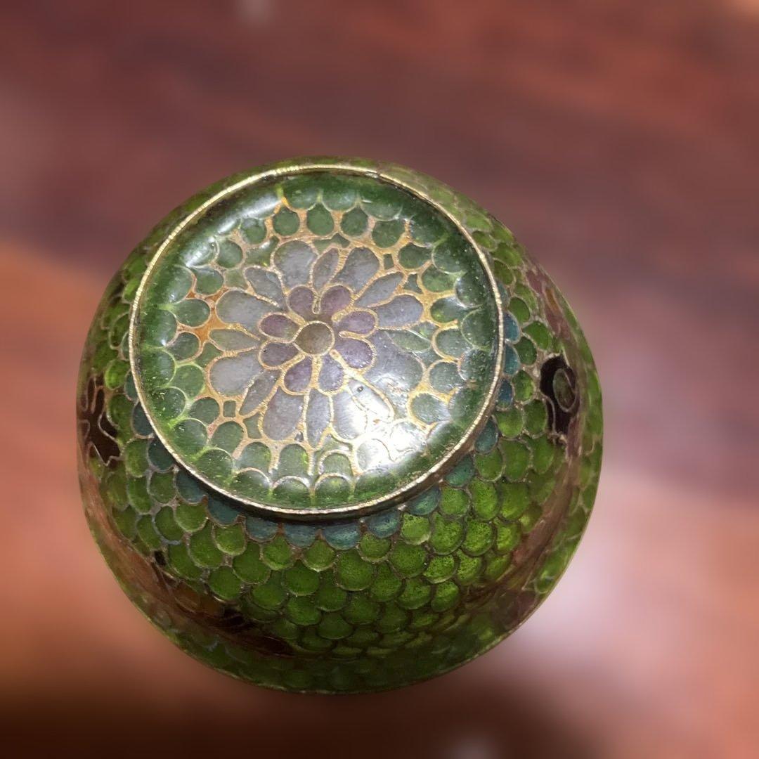 中国、ステンドグラス、花模様の緑色盃