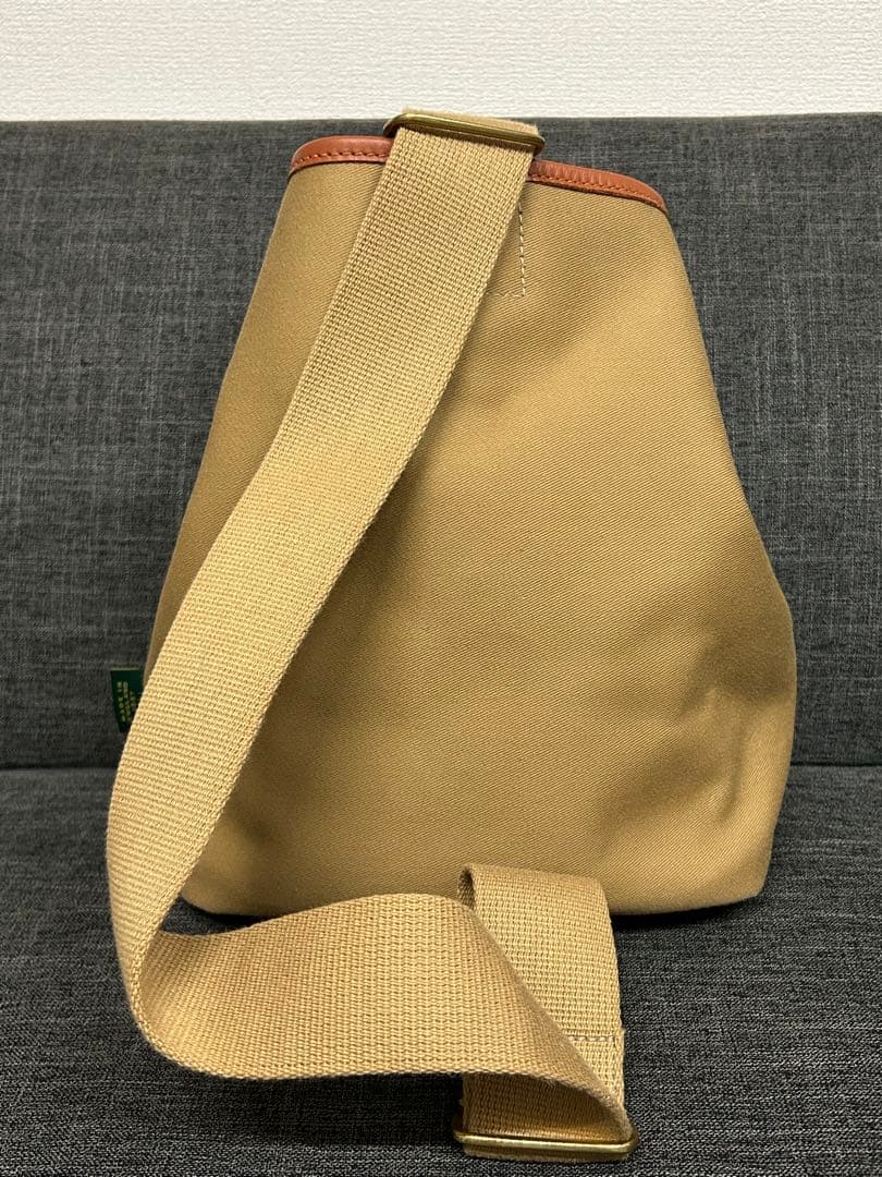 【美品】BRADY TAW SMALL ブレディ　トウ　ワンショルダーバッグ