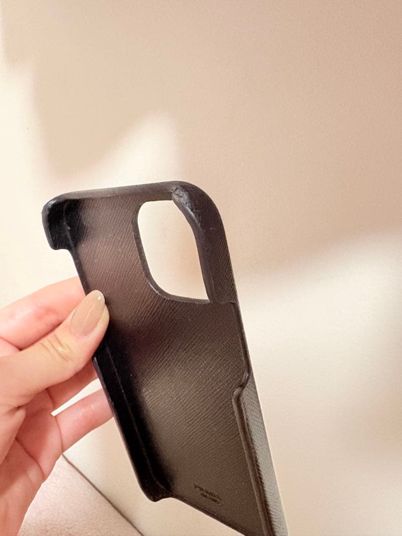 PRADA ブラックレザー iPhone14ケース