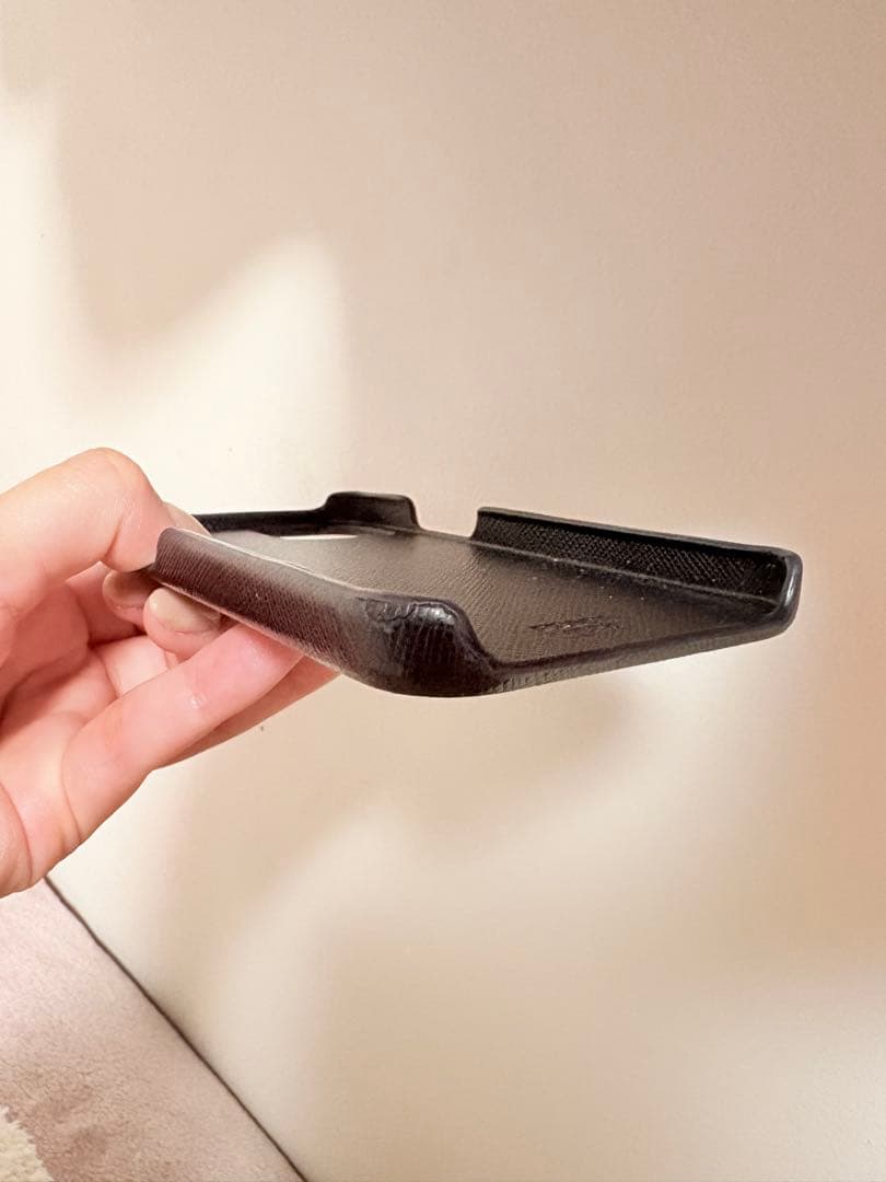 PRADA ブラックレザー iPhone14ケース