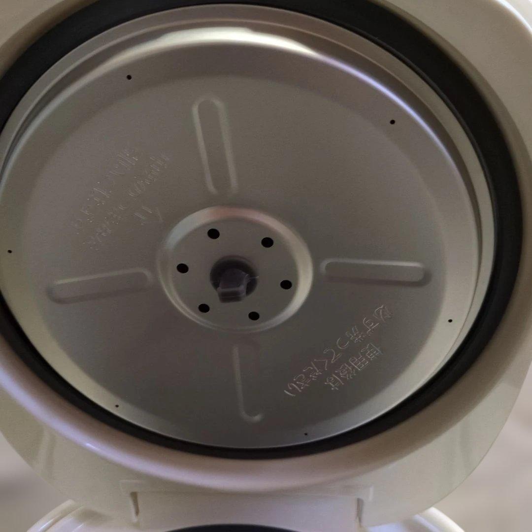 専用段ボール付き　象印 Zojirushi 炊飯器 NS-WE10 ホワイト