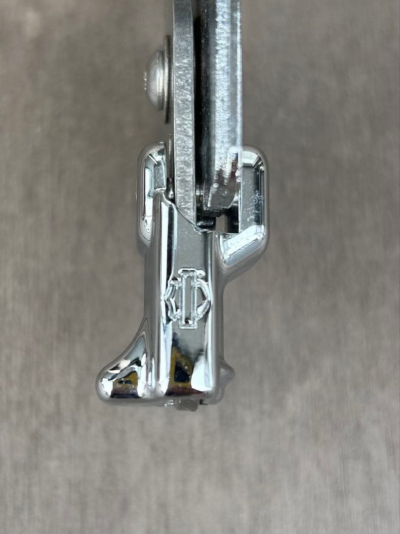 ハーレー　純正　 シーシーバー　バックレスト　ブレイクアウト　ファットボーイ