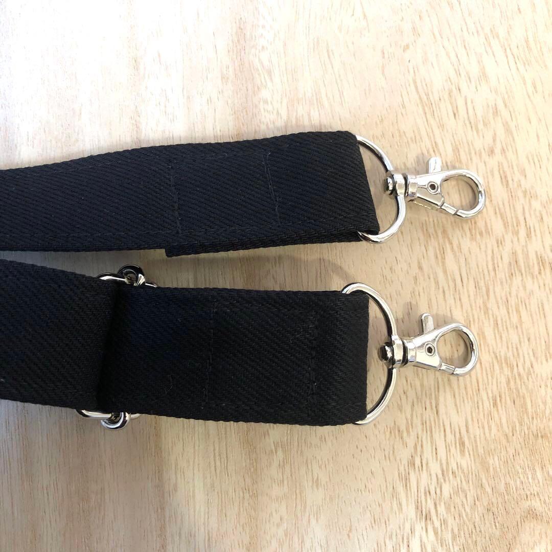 さとみ　デニムショルダーバッグ　ブラック　スプレー