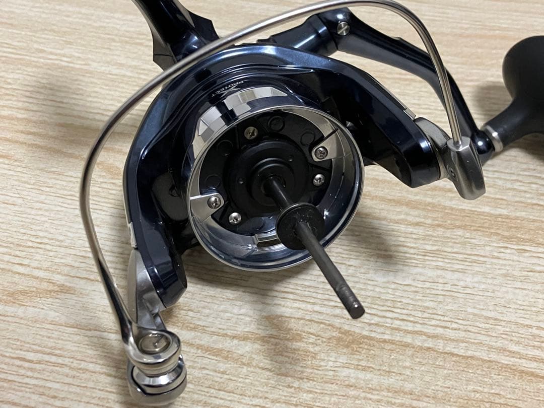 SW スピニングリール 2スプール付き　ルアーセット
