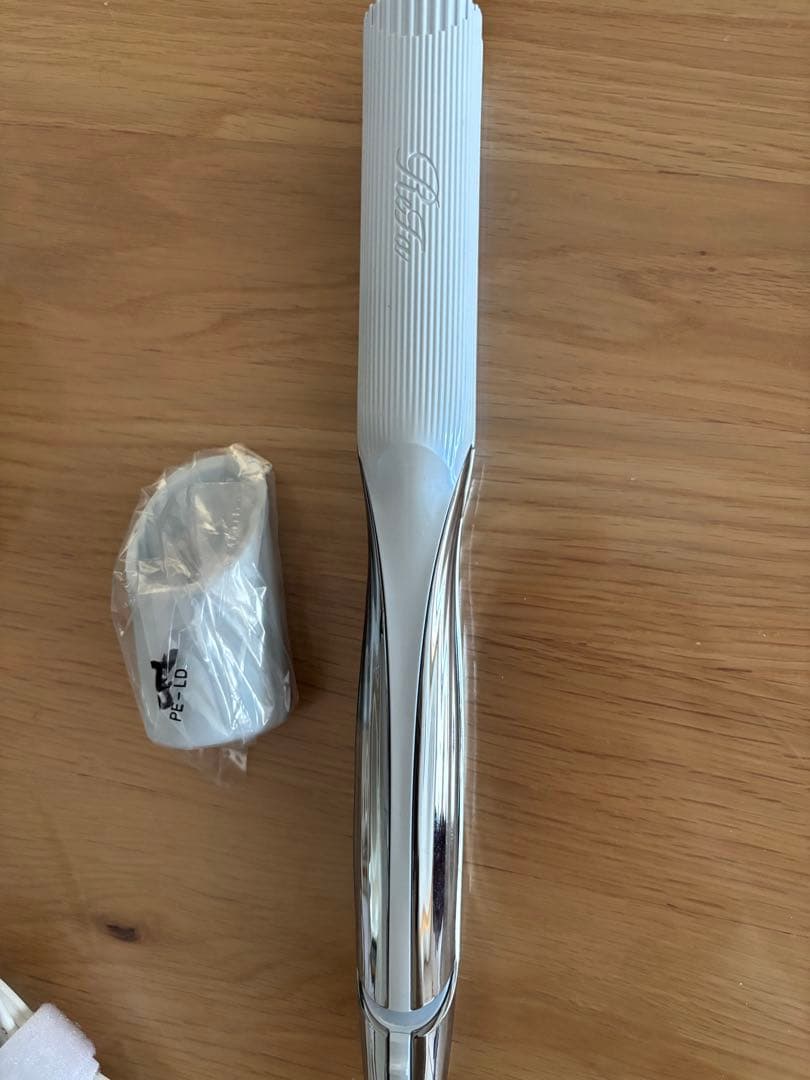 リファ　ストレートヘアアイロン