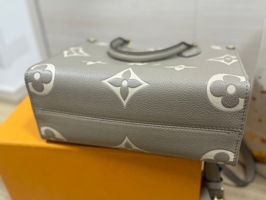 meru　LOUIS VUITTON ルイヴィトン　オンザゴー　PM