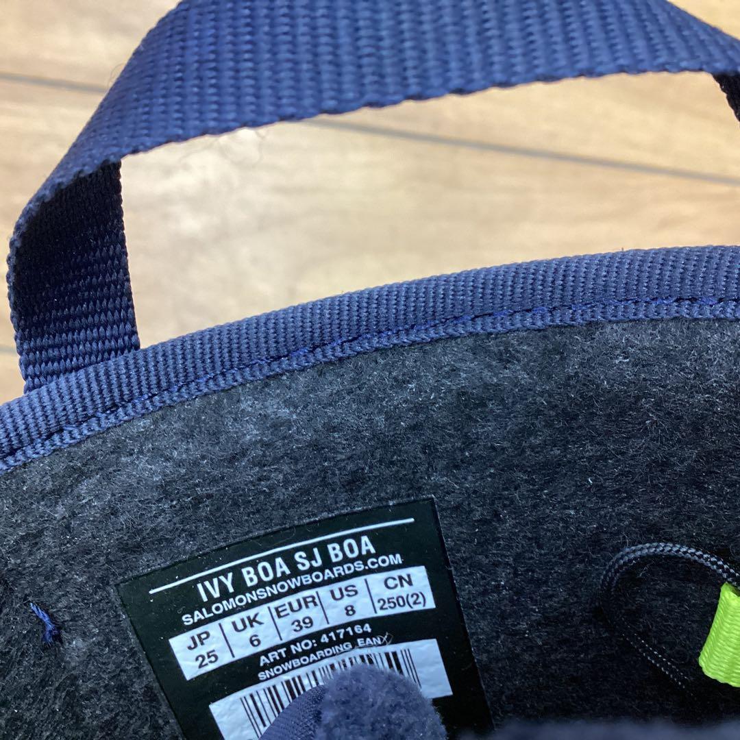 新品　SALOMON スノーボードブーツ　25㎝