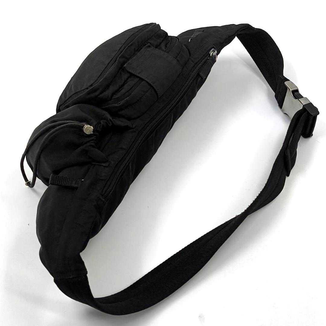 希少✨プラダ　ウエストポーチ　ボディバッグ　三角ロゴ　ナイロン　黒　白タグ