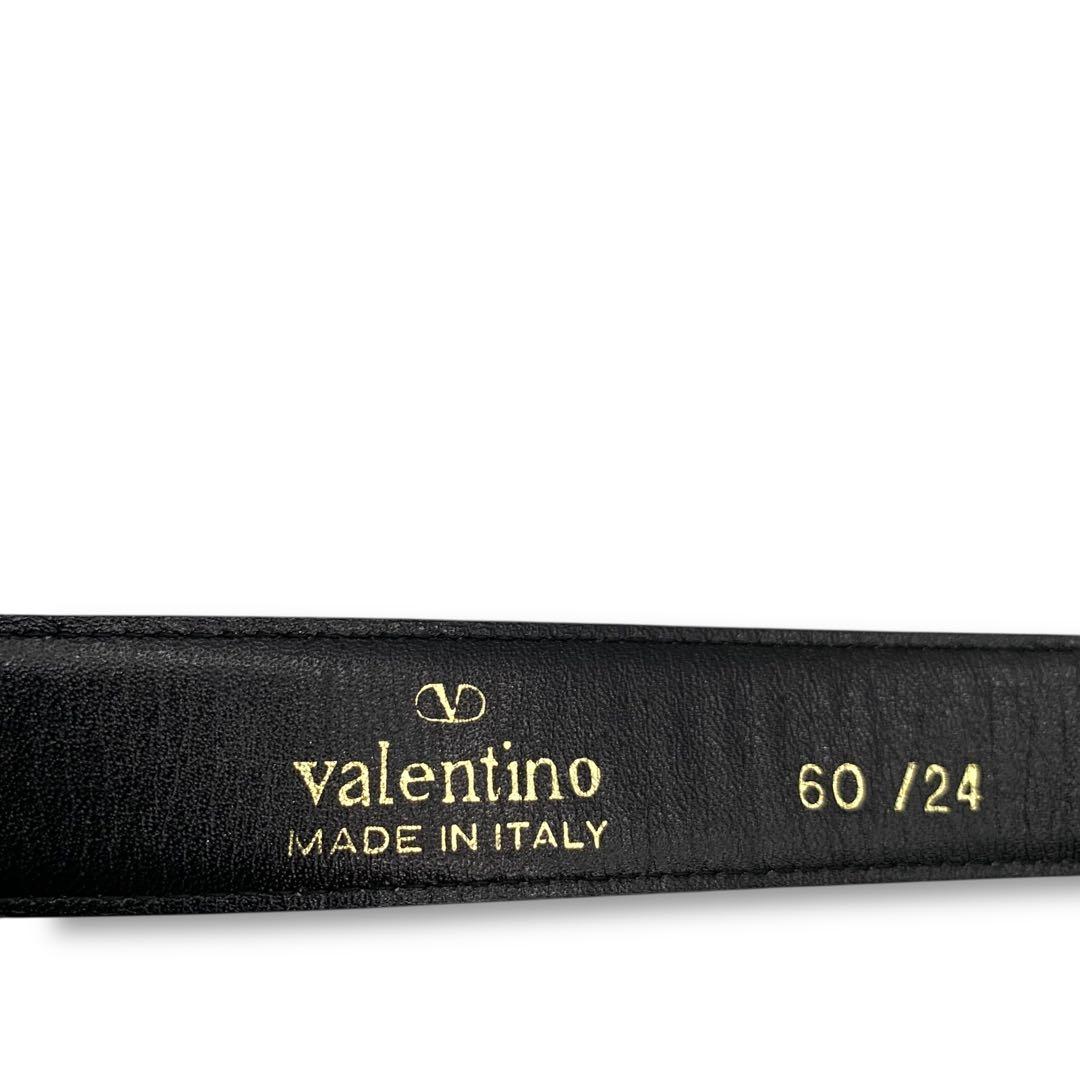 VALENTINO V字バックル 黒レザーベルト