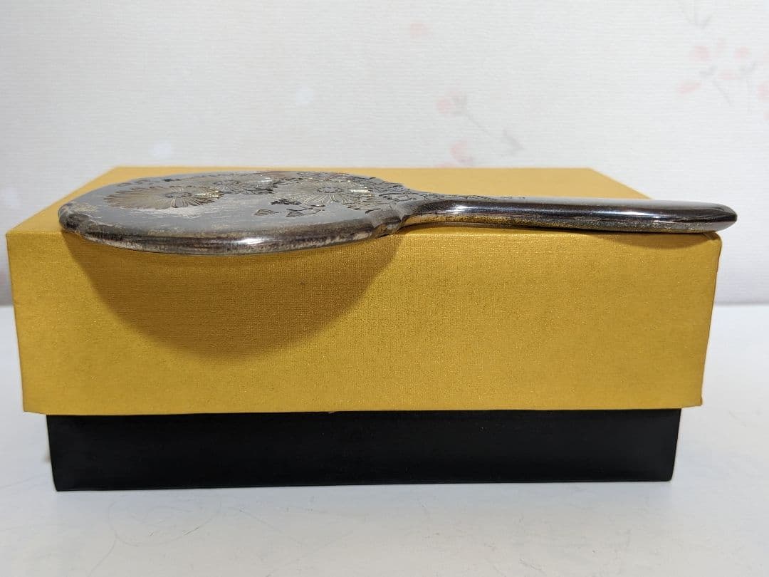 ♦鏨彫り彫金 光山作 手鏡 銀細工 刻印 SILVER 貴金属 宝飾品 骨董品