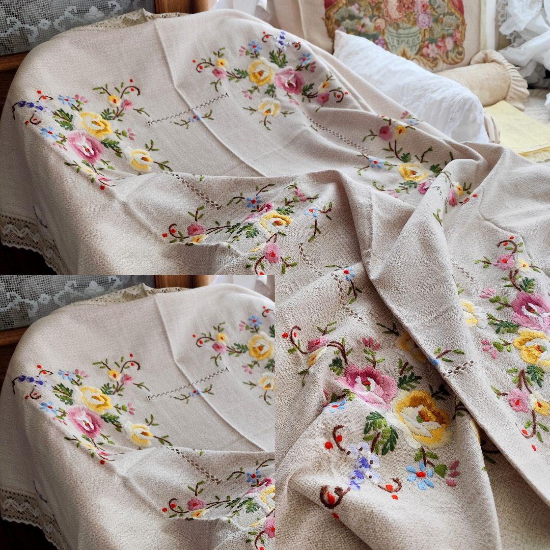 バラ蔓 カロチャ刺繍 厚手柔らか　ヴィンテージ大判テーブルクロス　お手仕事