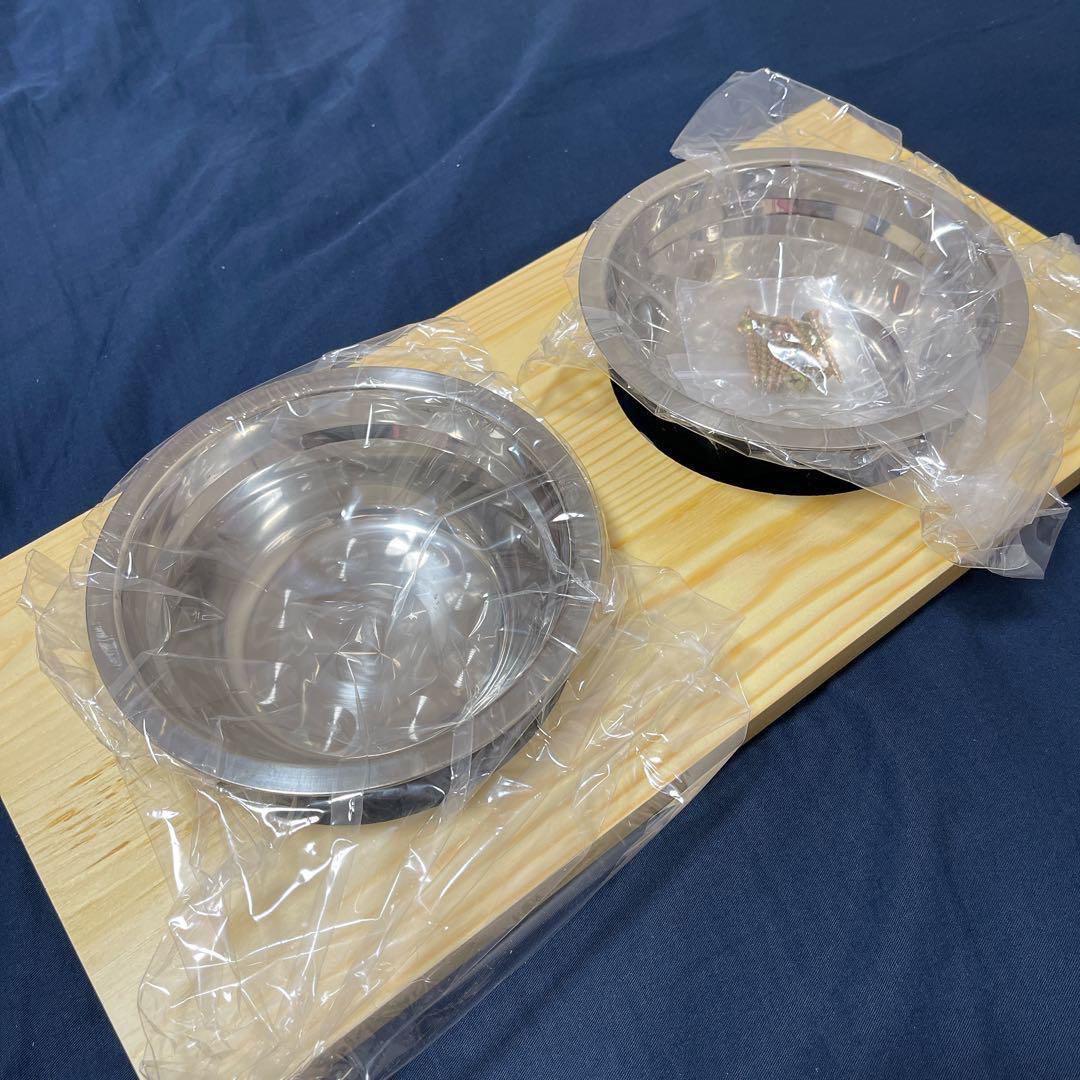 エサ台、猫・犬 木製15度斜めネコ食器 犬食事台 ペット餌入れ 犬猫用 説明書付