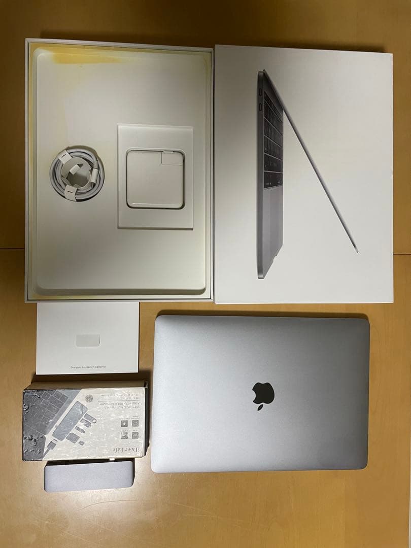 MacBook Pro 13インチ i5 2017 SSD256GB