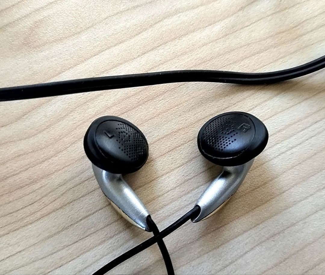 SONY CD WALKMAN D-E01 ソニー ポータブルCDプレーヤー