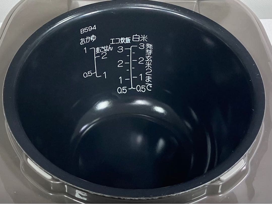 【展示品】象印 NP-GL05-XT ステンレスブラウン 3合 IH炊飯ジャー