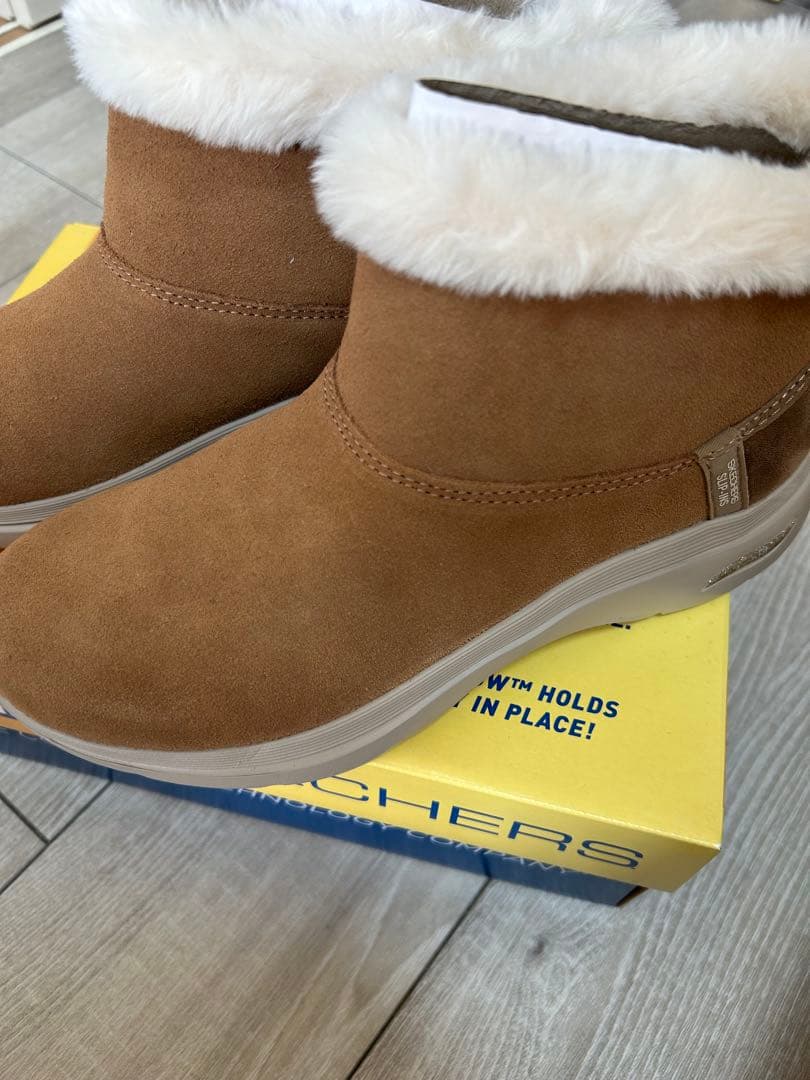 SKECHERS ボアブーツ　レディース