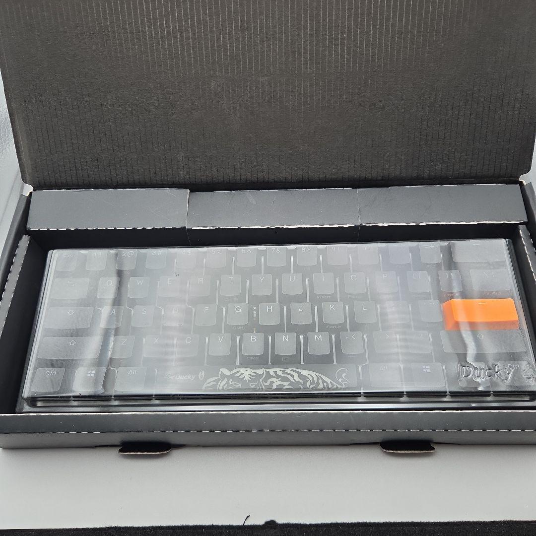 Ducky One 3 Mini 60% メカニカルキーボード