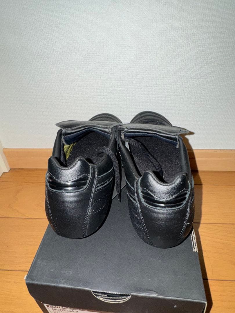 【新品未使用】 ミズノモレリアブラックアウト限定版 (牛革使用)