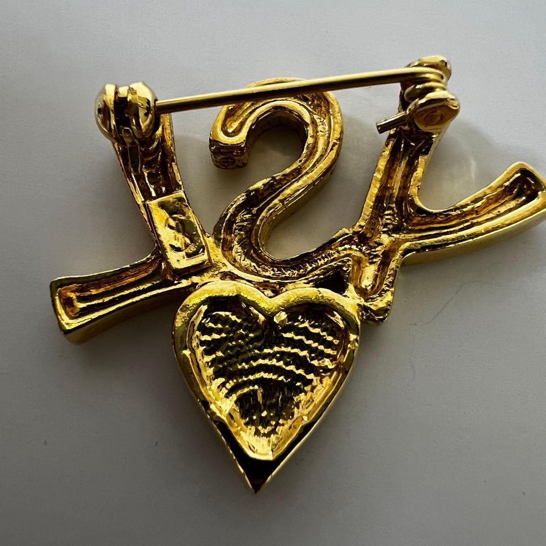 イヴ・サンローラン ロゴ ハート ブローチ ゴールド