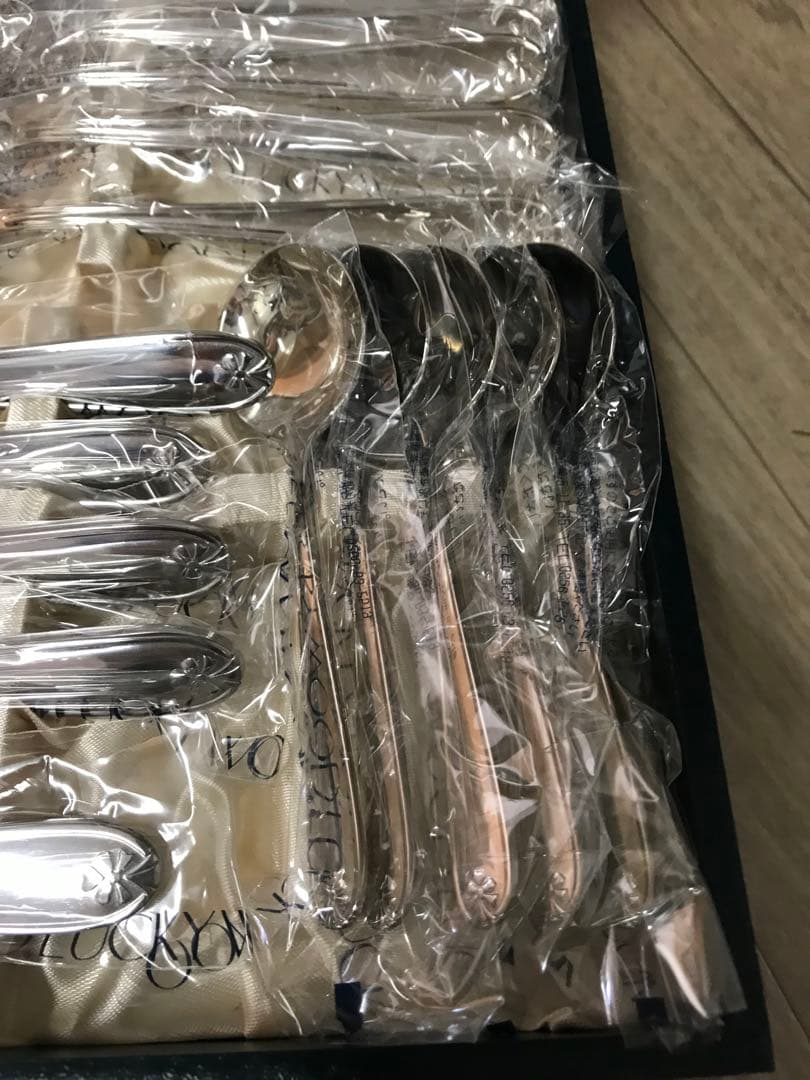 ラッキーウッド　カトラリーセットこーさん❣️