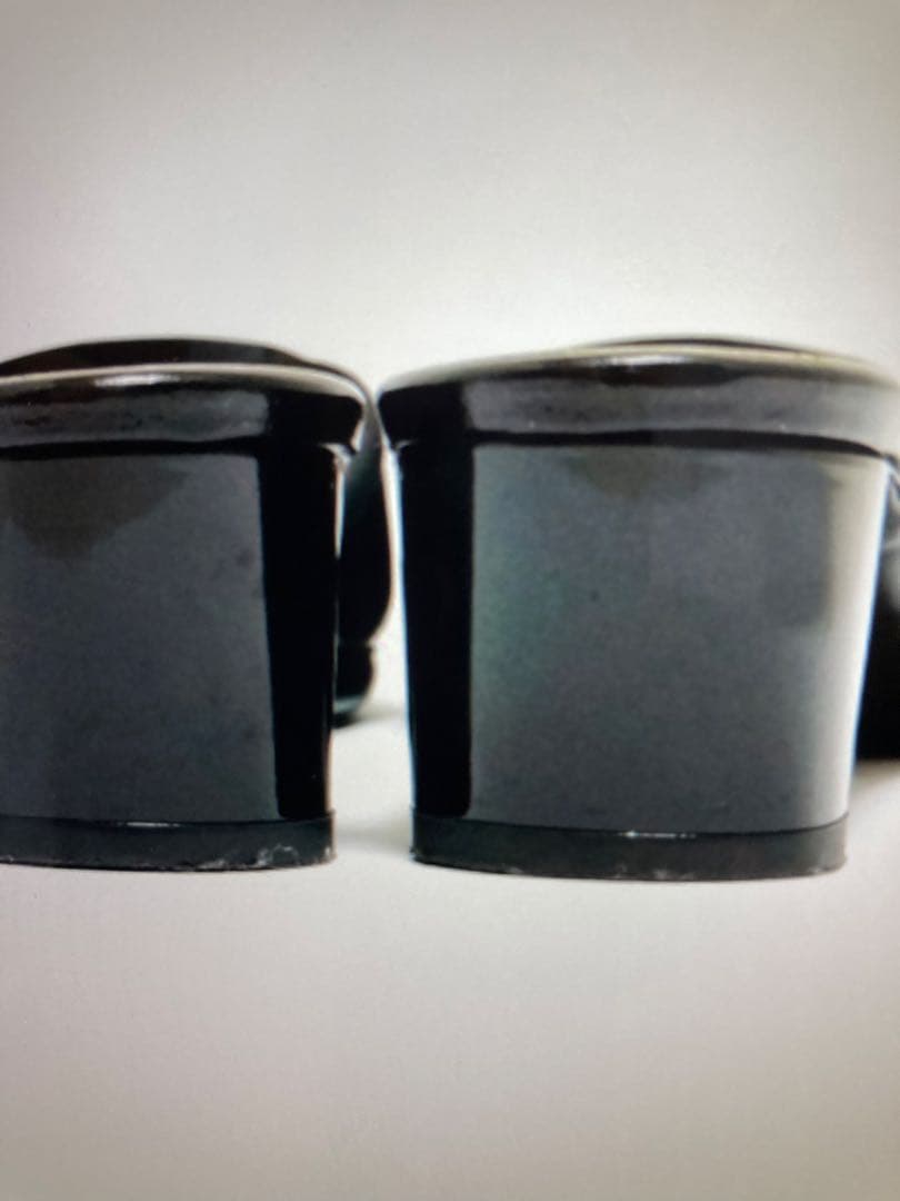 未使用　フェラガモ　ブラックエナメルミュール 中ヒール　7