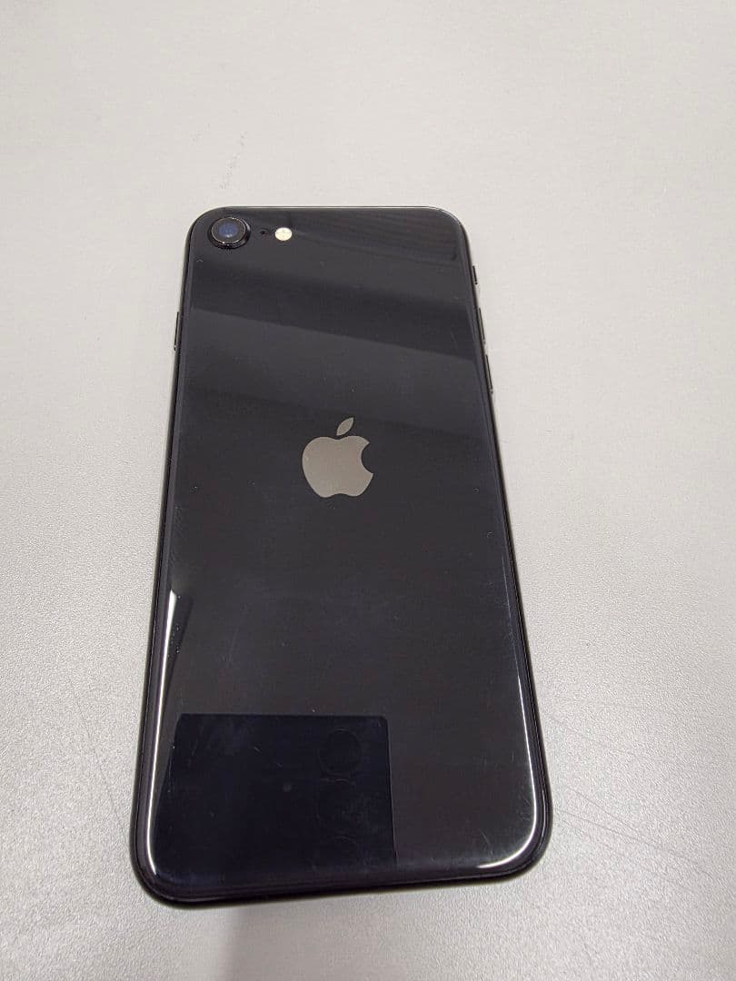 iPhone SE2 64GB ブラック SIMロック無し