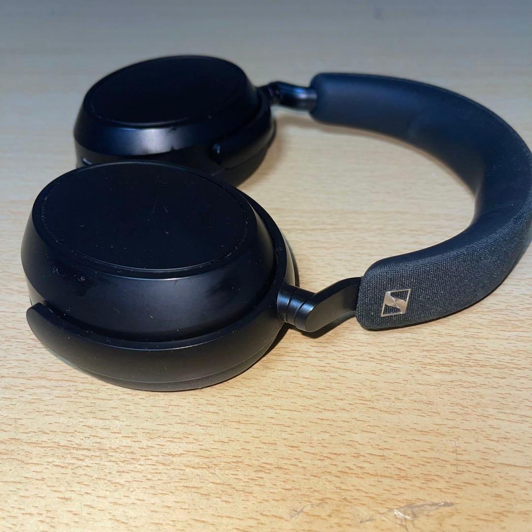 ゼンハイザーMOMENTUM 4 Wireless ブラック