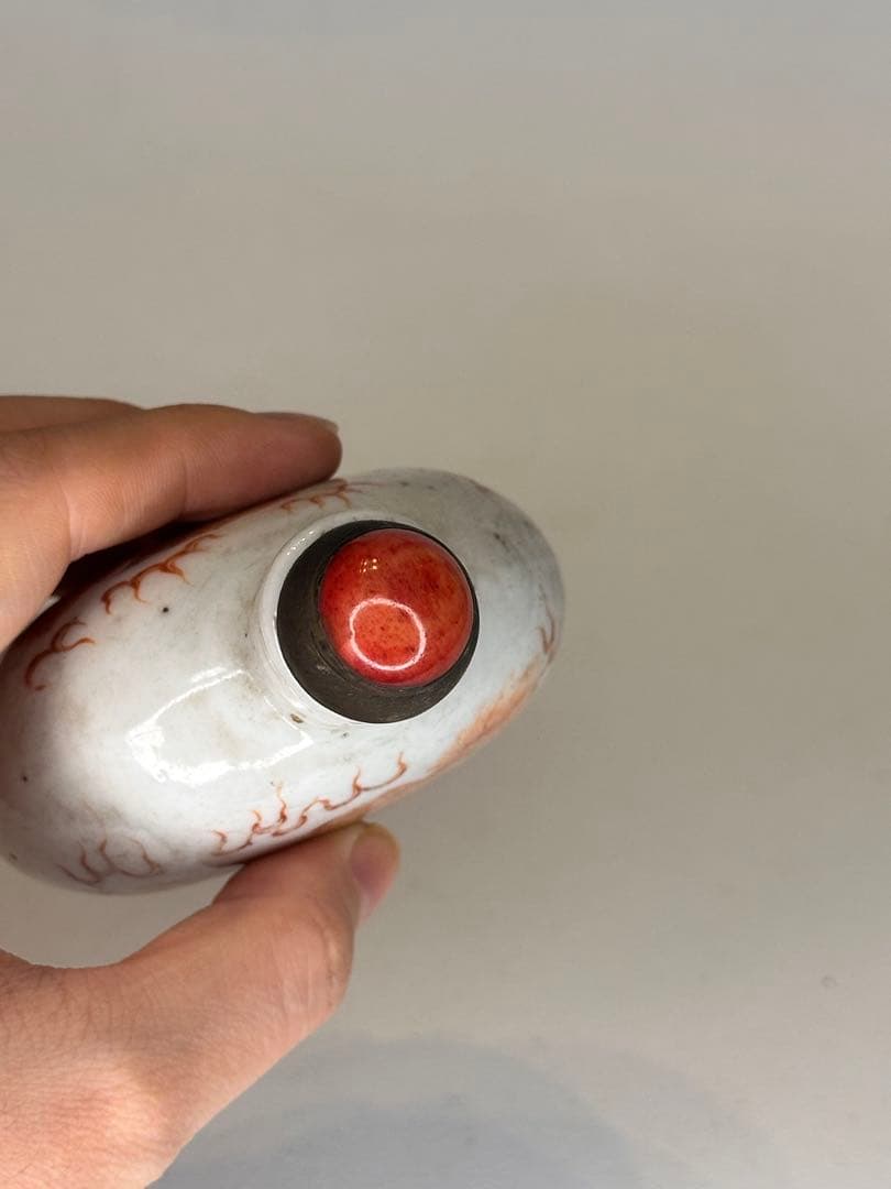 希少品 ！中国 赤絵 獅子文 鼻煙壺 乾隆年製底款 時代物 骨董品 コレクション