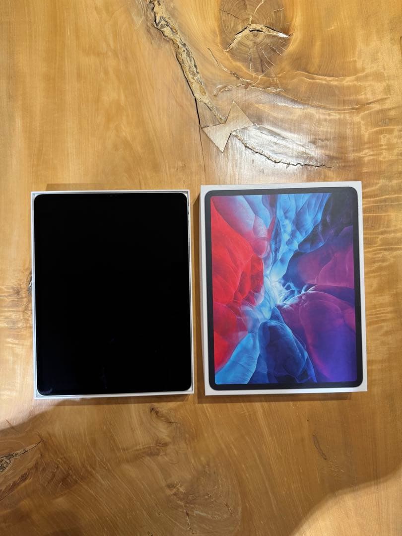 【美品】 iPad Pro 12.9第4世代+Magic Keyboard付き