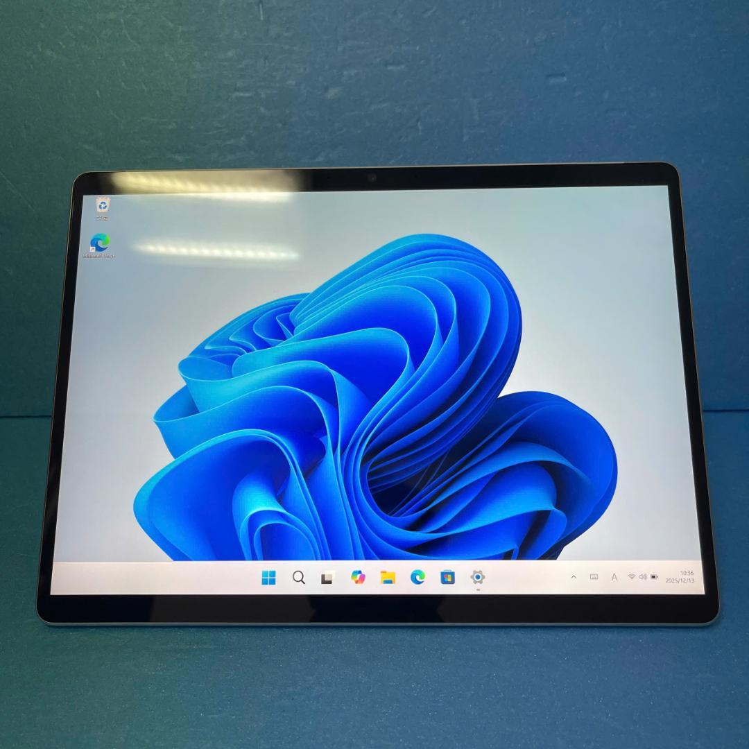 【ほぼ未使用】Surface Pro 8 |Office2024 | 顔認証対応