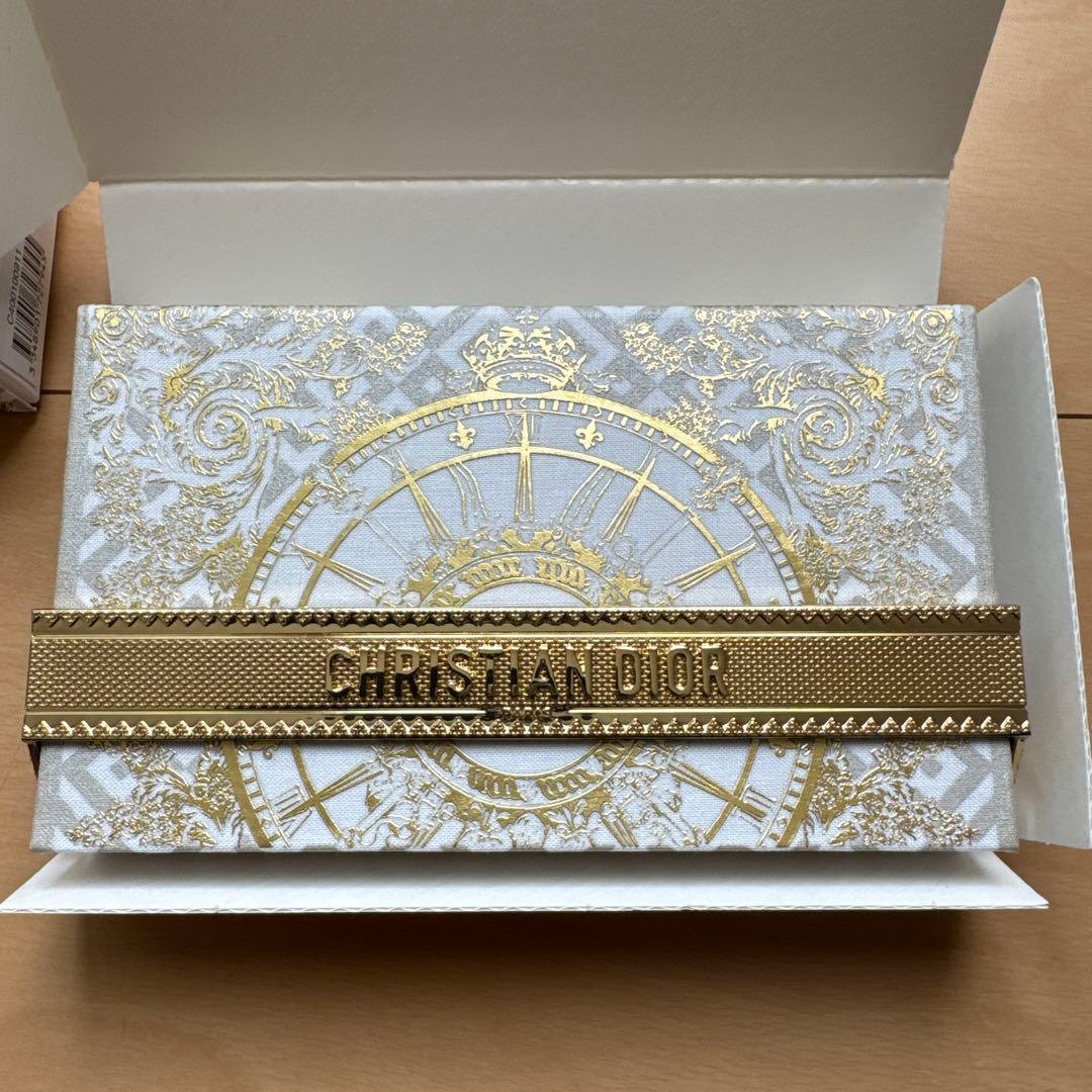 DIOR エクランクチュール　マルチパレット　2024 クリスマスこフレ