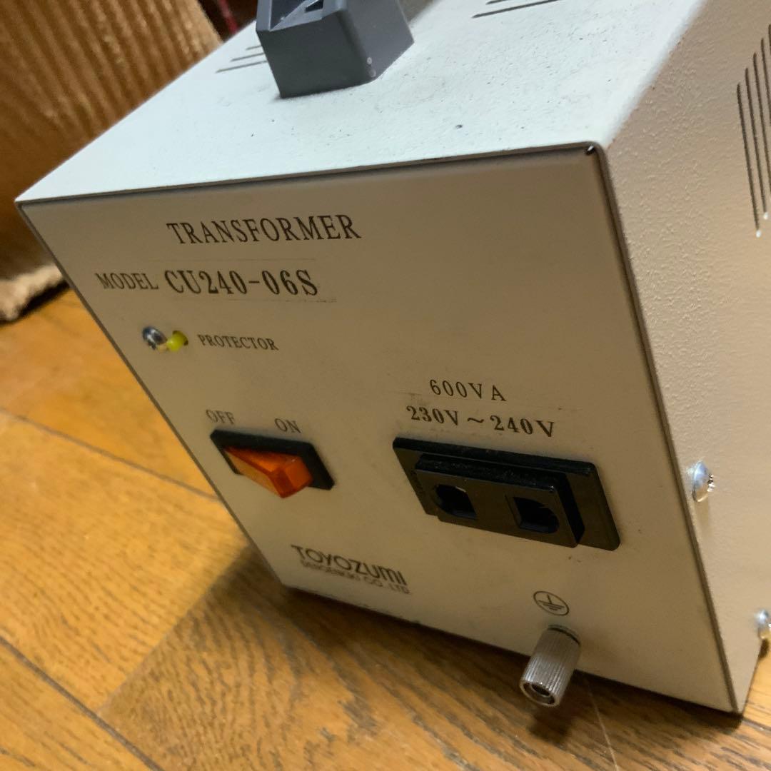 Toyoizumi CU240-06S 変圧器 600VA